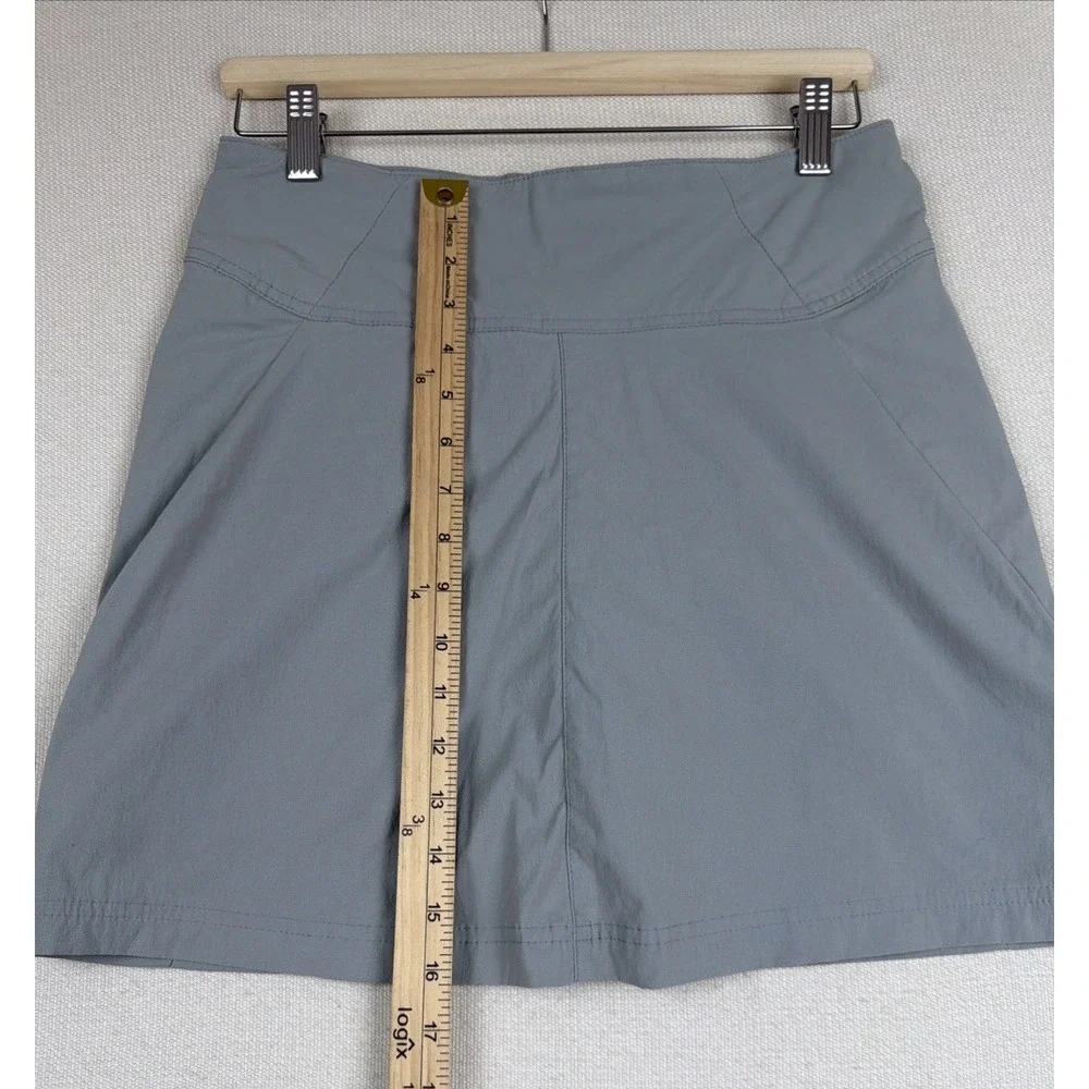 Royal Robbins Skort Size 2 Gray Hiking Outdoor Stretch Zip Pocket Athletic Nylon